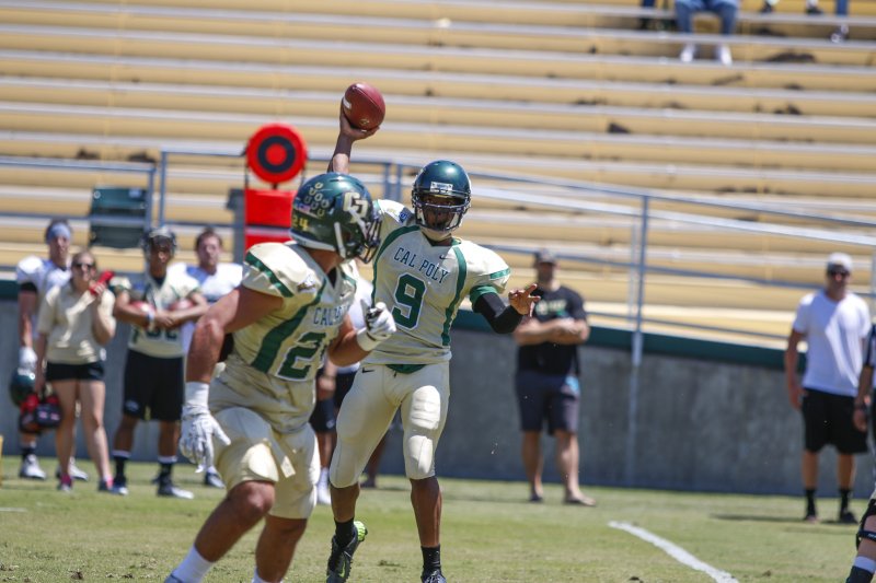 2014-05-03-CPFootballSpringGame-17