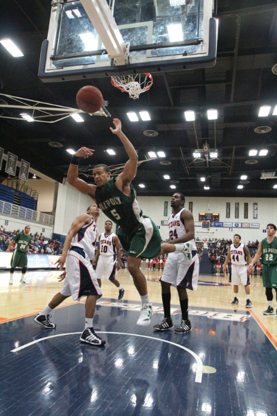 calpolyvscsuf_564