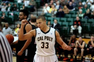 Chris Eversley netted a home double-double in Cal Poly's 10th straight conference win at Mott. By Owen Main