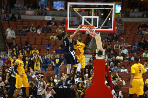 Will Davis II's nasty dunk on Long Beach State from a few years ago. #InDaFace. By Will Parris