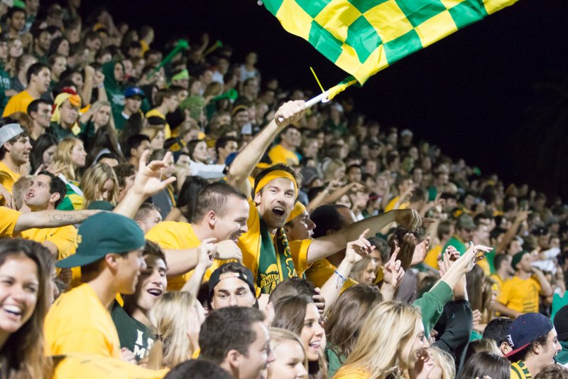 2013-10-25-cpucsbsoccercrowd-18