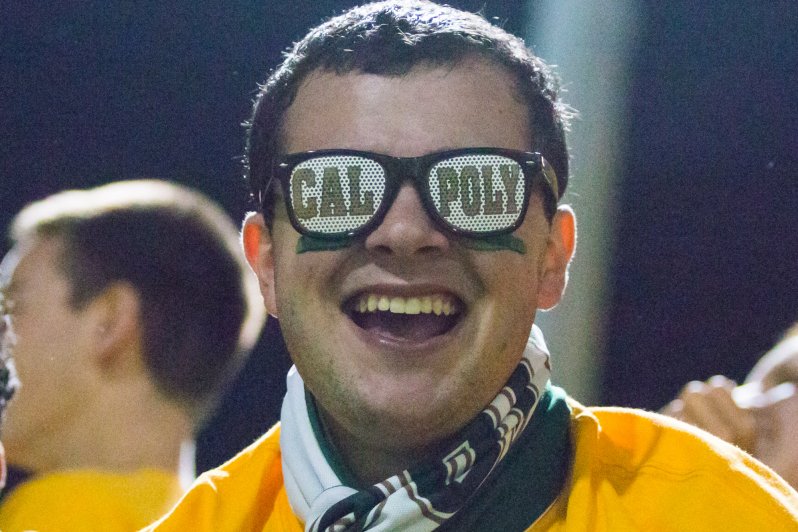 2013-10-25-cpucsbsoccercrowd-24