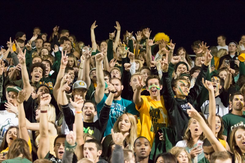 2013-10-25-cpucsbsoccercrowd-3