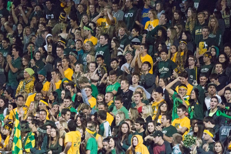 2013-10-25-cpucsbsoccercrowd-49
