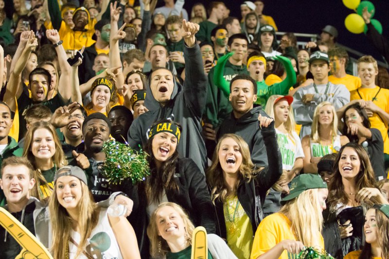 2013-10-25-cpucsbsoccercrowd-5