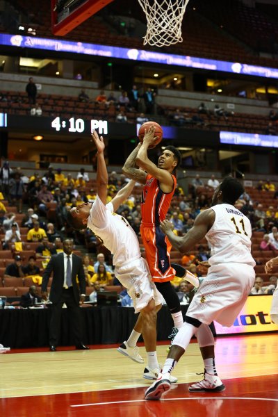 lbsu-vs-csuf-2014-006