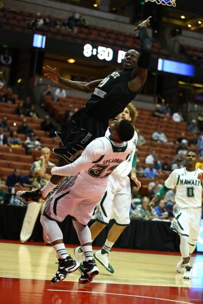 uh-vs-csun-2014-003