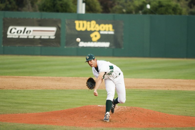 2014-04-04-CPBatsVsUCSB-3