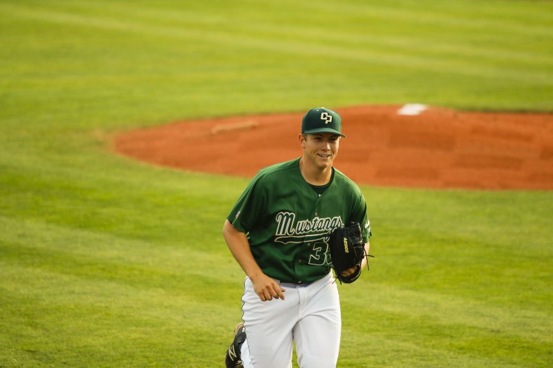 2014-04-18-CPBatsVsCSUF-7