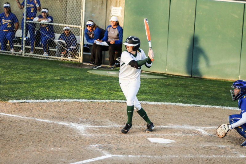 2014-04-22-CPSoftballvsCSUB-12