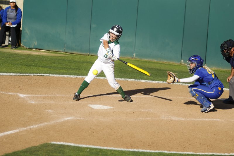 2014-04-22-CPSoftballvsCSUB-8