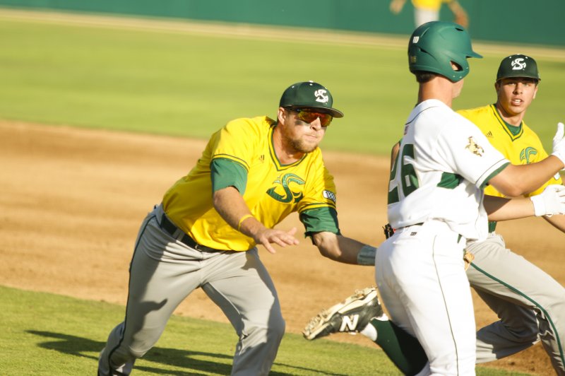 2015-05-30-CPBatsVsSacState-32